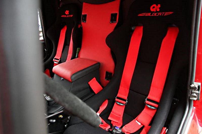 Trägergurte im Wildcat Challenge Car