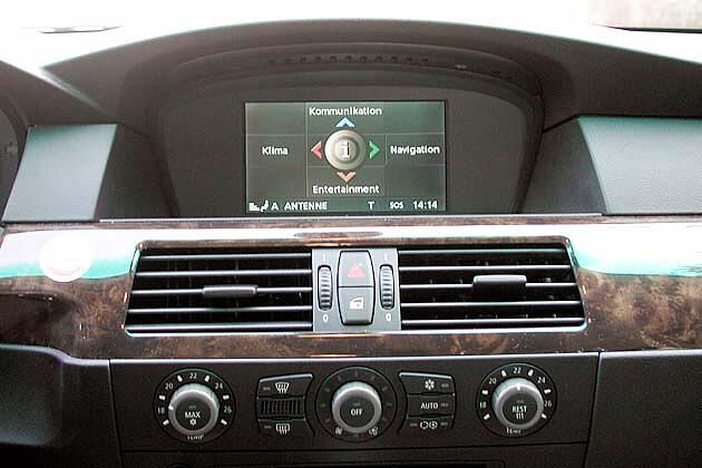 Das Display der Multifunktions-Einheit