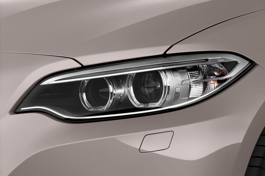 BMW 2 Series (Baujahr 2014) 220d Coupe 2 Türen Scheinwerfer