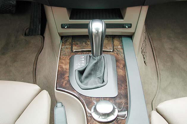 Automatik-Hebel und iDrive-Controller
