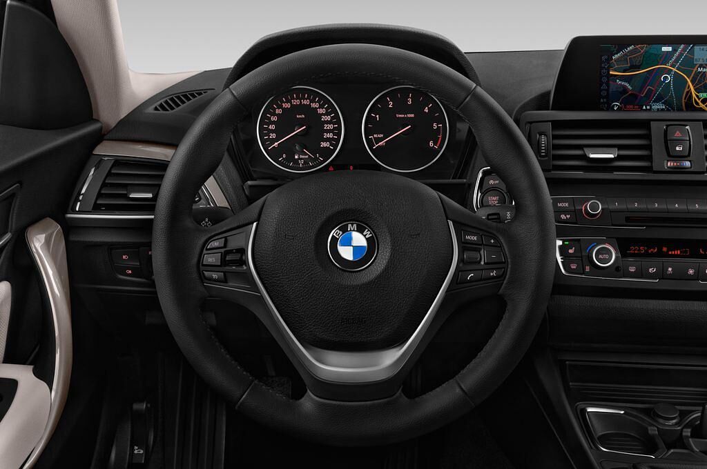 BMW 2 Series (Baujahr 2014) 220d Coupe 2 Türen Lenkrad