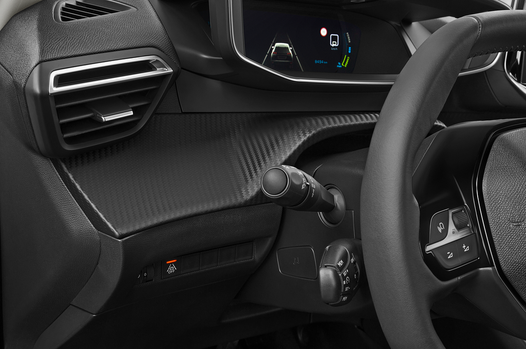 Peugeot e-2008 (Baujahr 2023) Allure Pack 5 Türen Lüftung