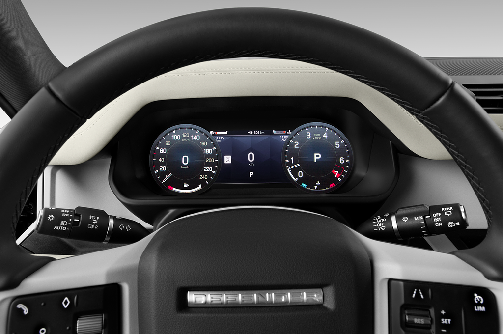 Land Rover Defender 110 (Baujahr 2022) SE 5 Türen Tacho und Fahrerinstrumente