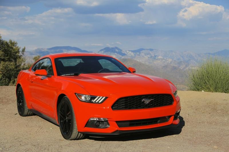 Ford Mustang GT 5.0 V8 2015 - ab November wird in den USA auch das Cabrio angeboten