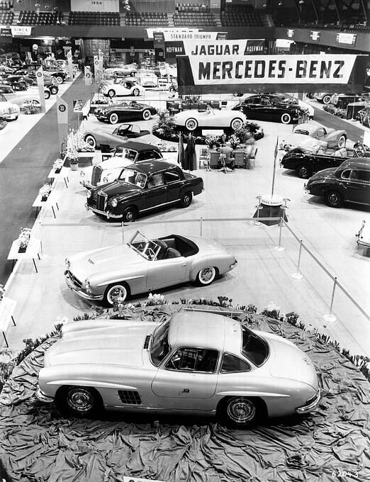 New Yorker International Motor Sports Show 1954