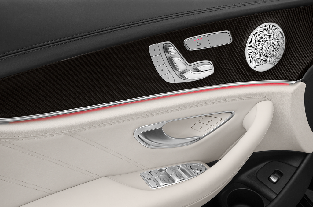 Mercedes E Class (Baujahr 2021) 63 S AMG 4 Türen Bedienungselemente Tür