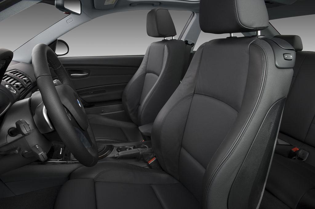 BMW 1 Series (Baujahr 2010) 125i 2 Türen Vordersitze