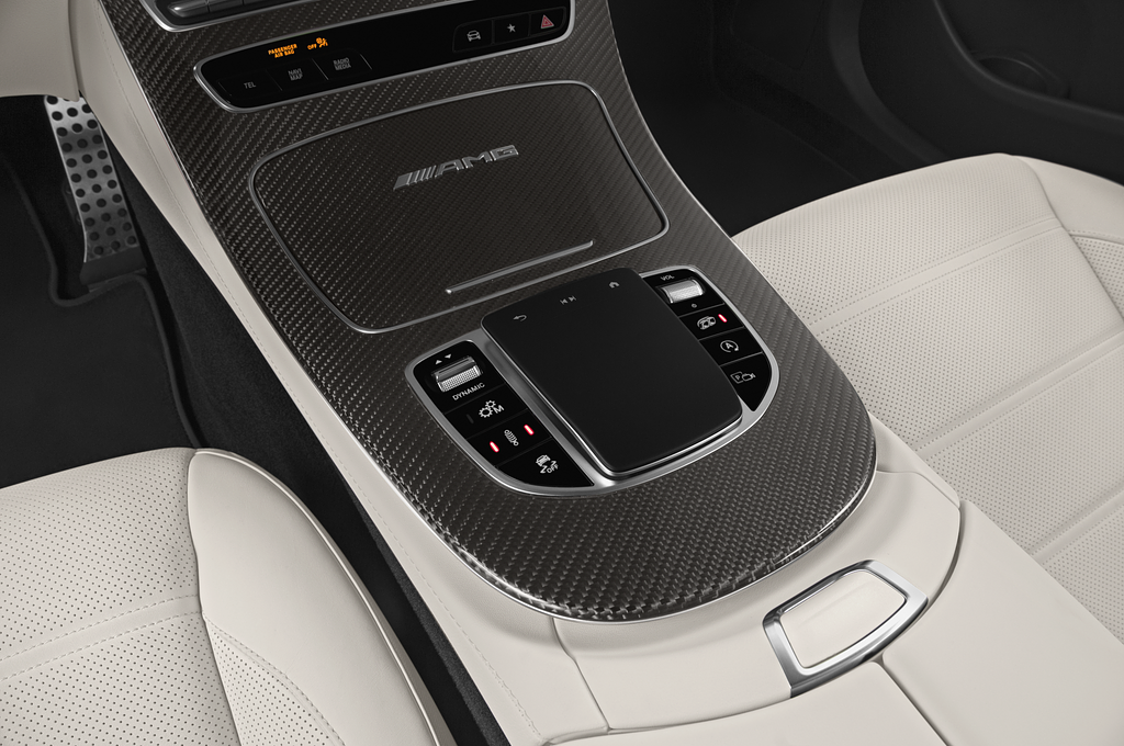 Mercedes E Class (Baujahr 2021) 63 S AMG 4 Türen Schalthebel