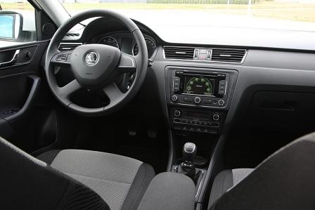 Skoda Rapid: Übersichtliches Cockpit