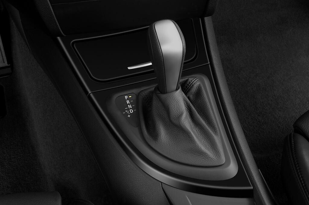 BMW 1 Series (Baujahr 2010) 135i 2 Türen Schalthebel