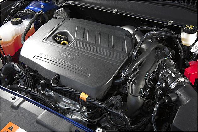 Einstiegsbenziner ist vorerst der 1,5-Liter-Ecoboost mit 160 PS, 2015 folgt ein Dreizylinder mit 125 PS