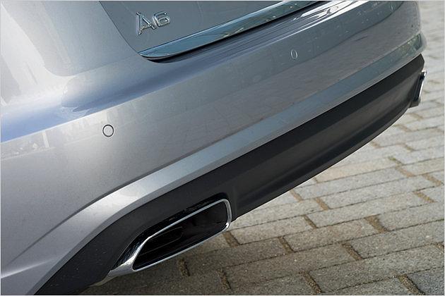 Die neuen Auspuff-Trapeze lassen den hinteren Abschluss eleganter wirken