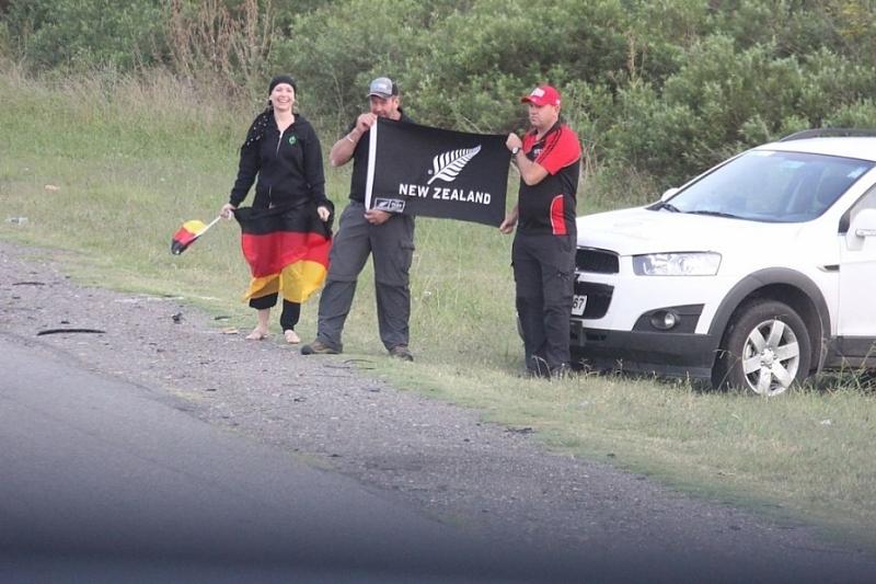 Auch Deutsche stehen morgens um halb sechs an der Autobahn.