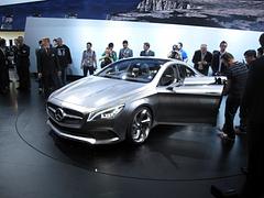 Peking Motorshow 2012 - Über Stock und Stein