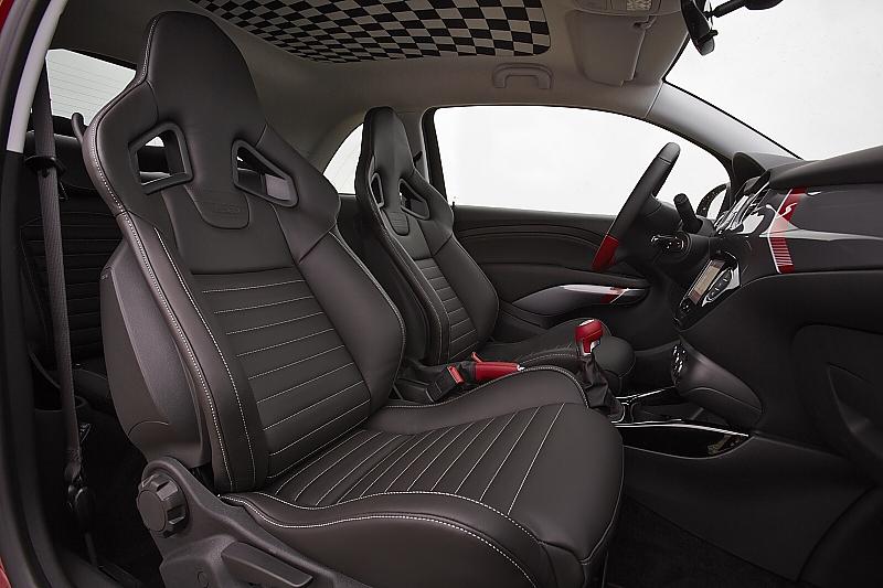 Die Recaro-Sportsitze passen am besten zum Opel Adam S