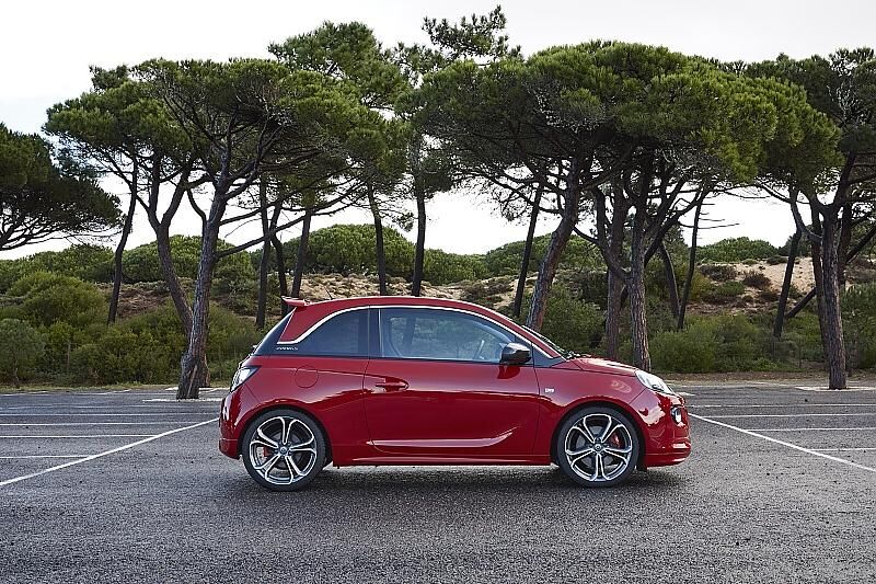 Opel Adam S