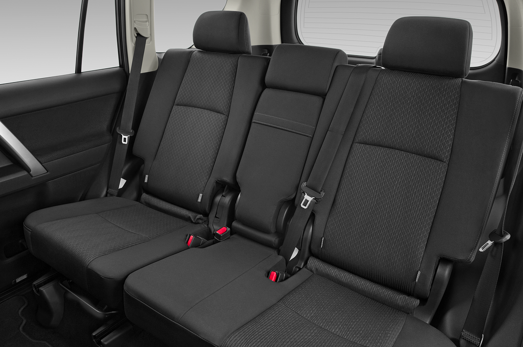 Toyota Land Cruiser 150 (Baujahr 2021) Comfort - 5 Turer 5 Türen Rücksitze