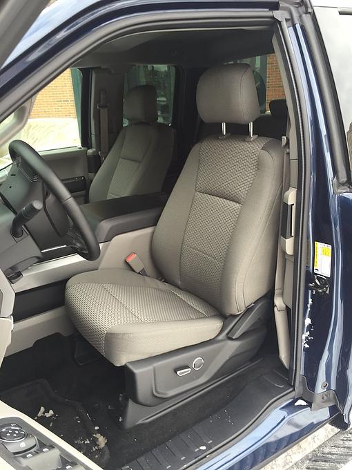 Ford F-150 2.7 Ecoboost - vorne gibt es auf Wunsch auch klimatisierte Sitze