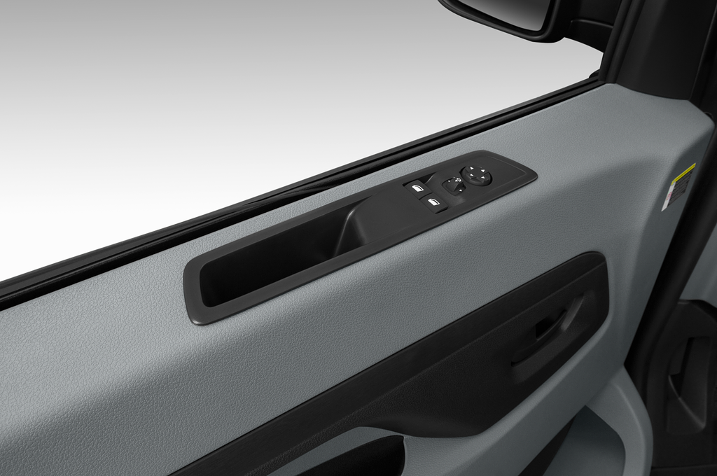 Toyota Proace EV (Baujahr 2022) Comfort 4 Türen Bedienungselemente Tür