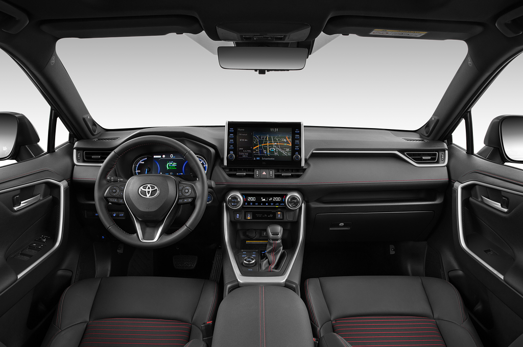 Toyota RAV4 (Baujahr 2021) Style 5 Türen Cockpit und Innenraum