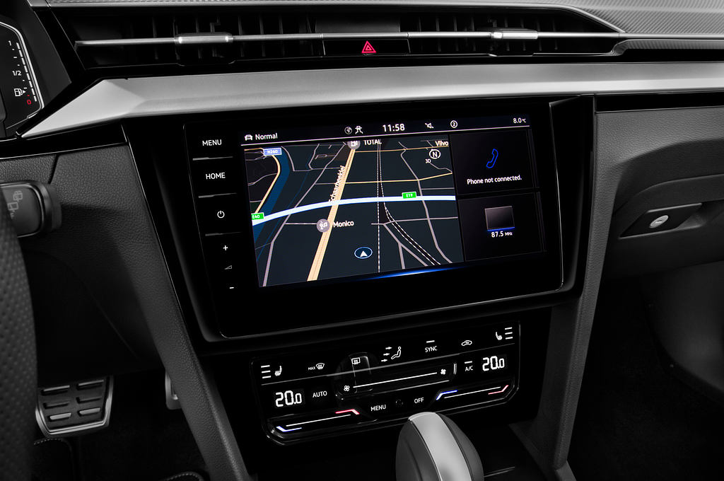 Volkswagen Arteon Shooting Brake (Baujahr 2021) R-Line 5 Türen Mittelkonsole