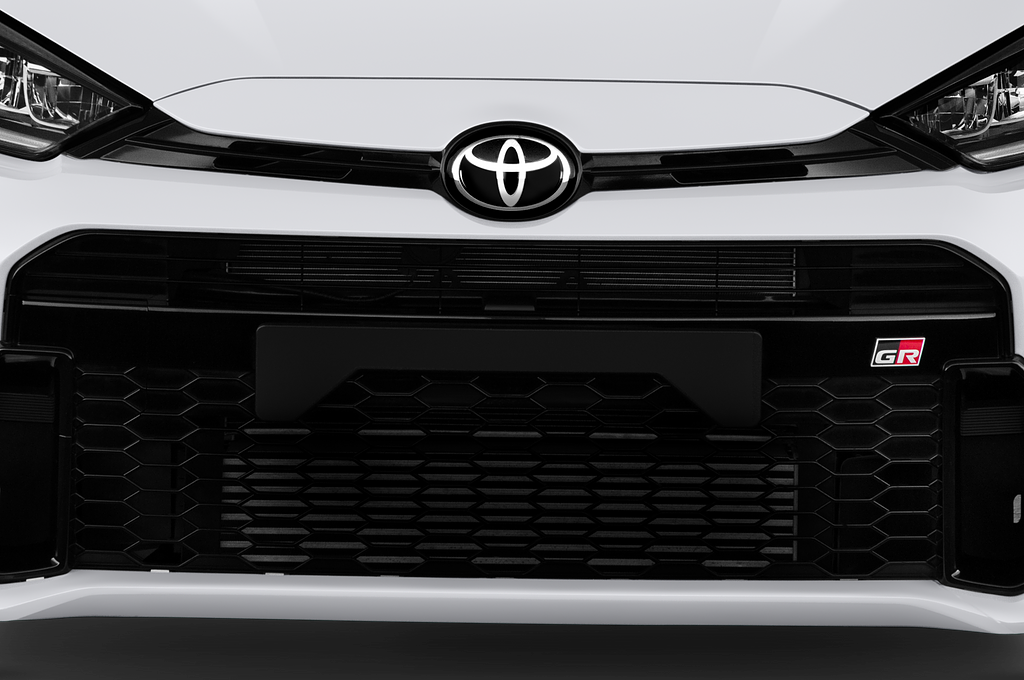 Toyota Yaris (Baujahr 2021) GR 3 Türen Kühlergrill und Scheinwerfer