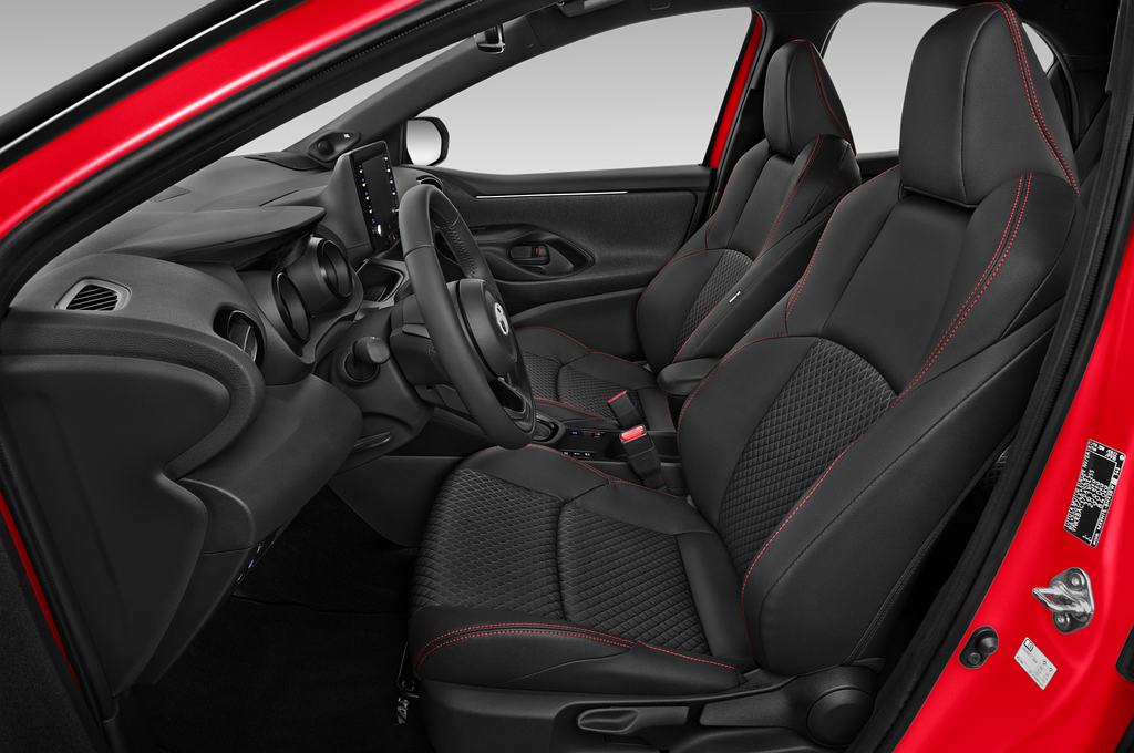 Toyota Yaris (Baujahr 2020) Premier Edition 5 Türen Vordersitze