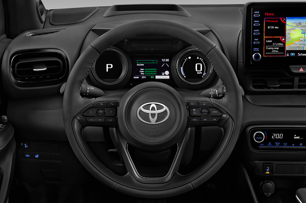 Toyota Yaris (Baujahr 2020) Premier Edition 5 Türen Lenkrad
