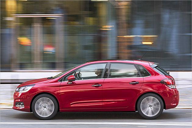 Den C4 gibt ist mit 1,2-Liter-Dreizylinder-Benzinern und 1,6-Liter-Vierzylinder-Dieselmotoren