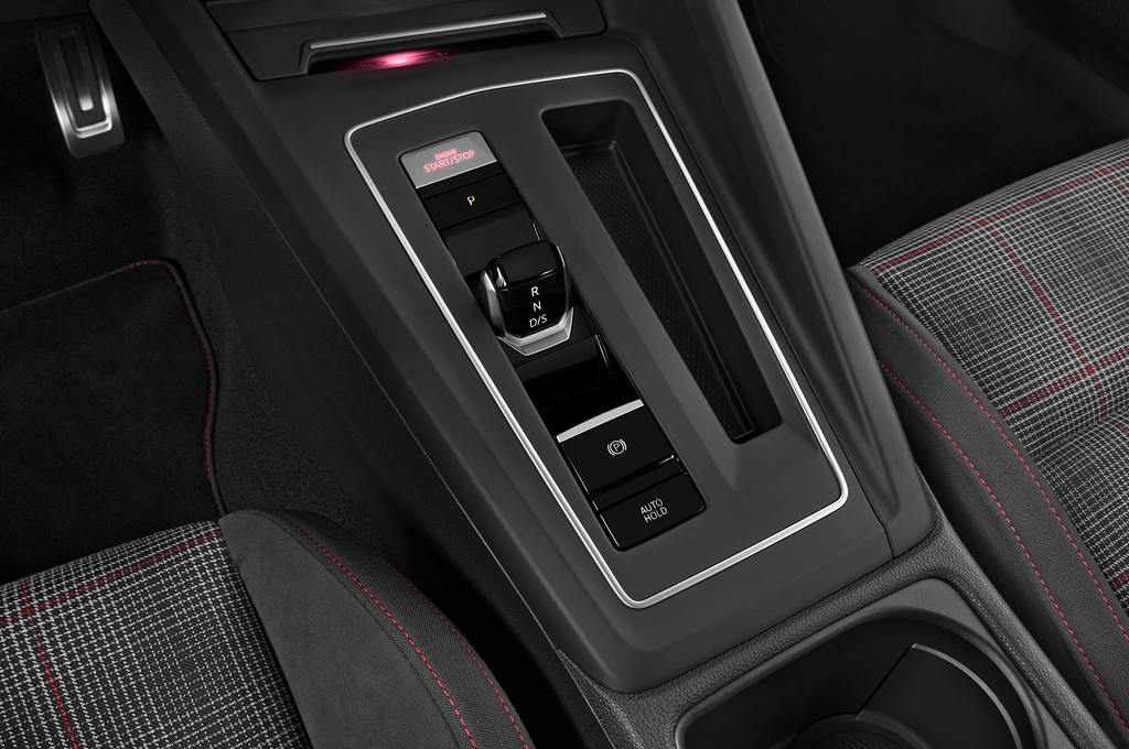 Volkswagen Golf (Baujahr 2021) GTI 5 Türen Schalthebel