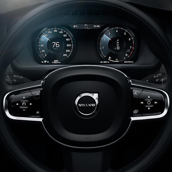 Die nüchternen Instrumente des Volvo XC90 T6