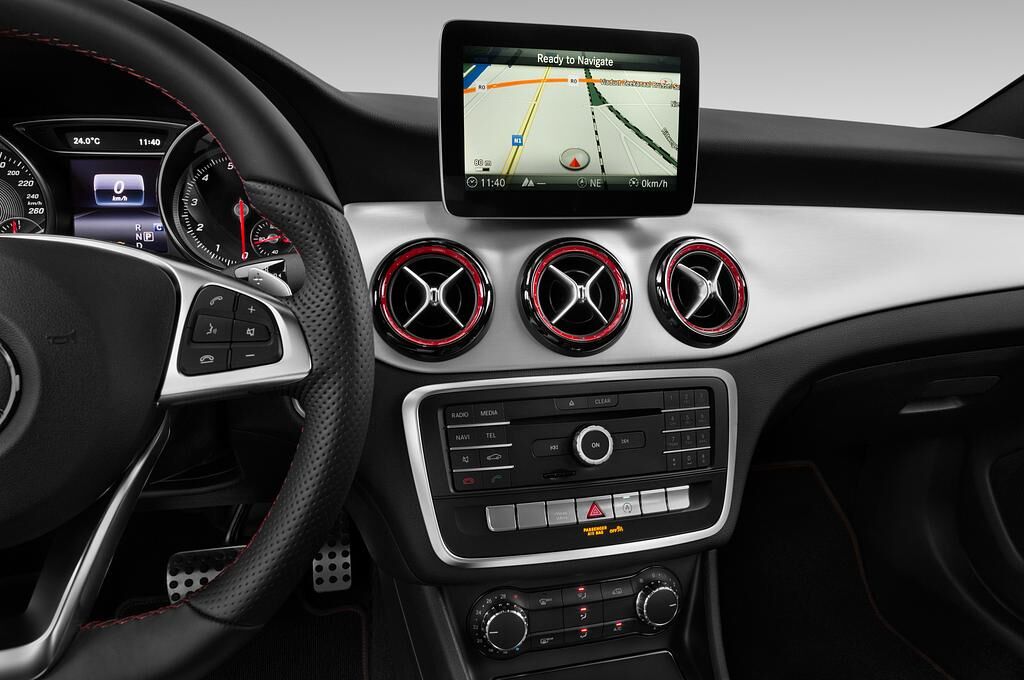 Mercedes CLA Shooting Brake (Baujahr 2018) Sport 5 Türen Temperatur und Klimaanlage