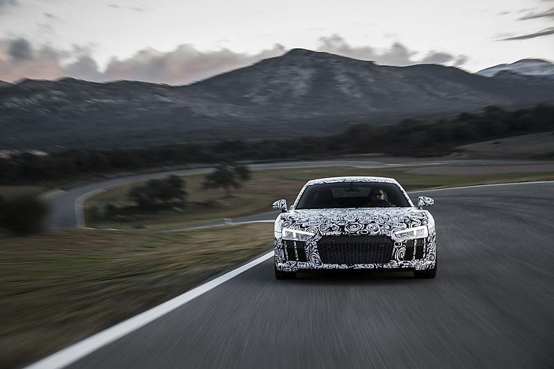 Als R8-Plus mit 610 PS schafft der Audi R8 in 3,2 Sekunden