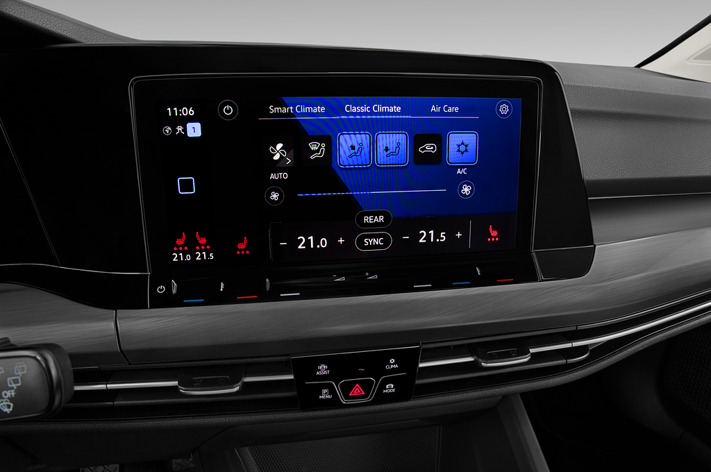 Volkswagen Golf (Baujahr 2022) Style 5 Türen Temperatur und Klimaanlage