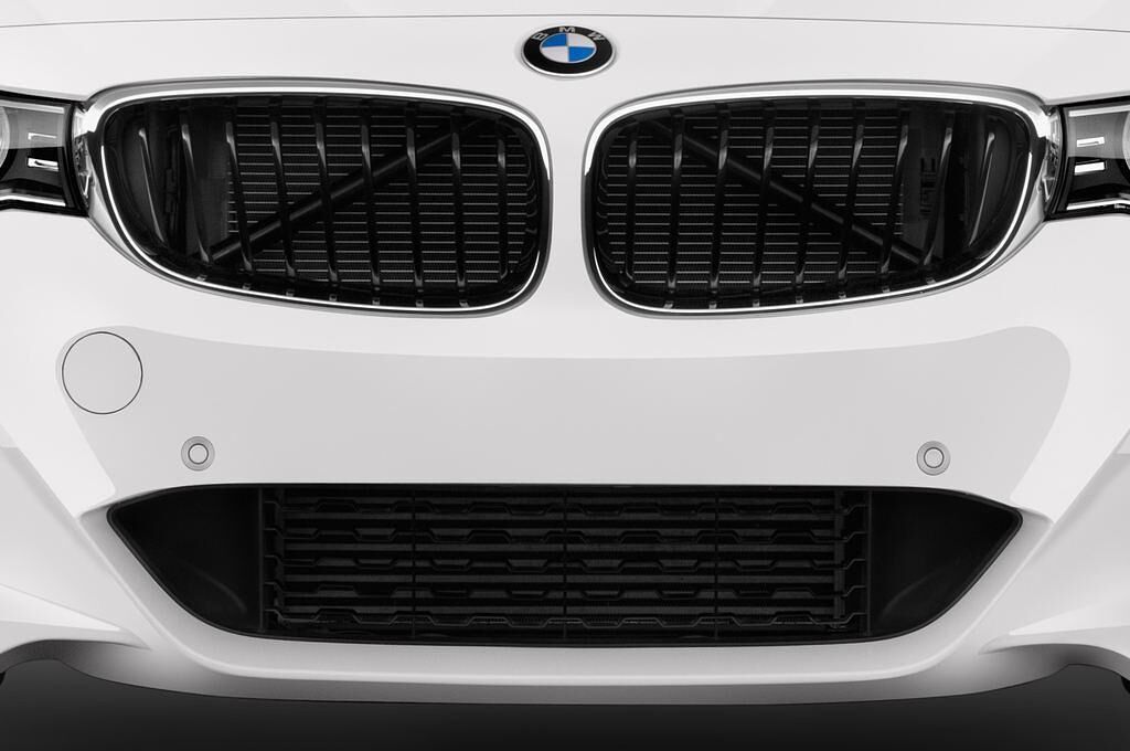 BMW 3 Series (Baujahr 2016) - 5 Türen Kühlergrill und Scheinwerfer