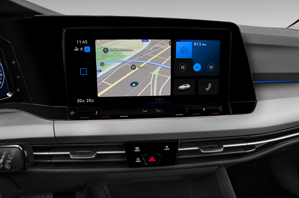 Volkswagen Golf Variant (Baujahr 2021) Life HEV 4 Türen Mittelkonsole