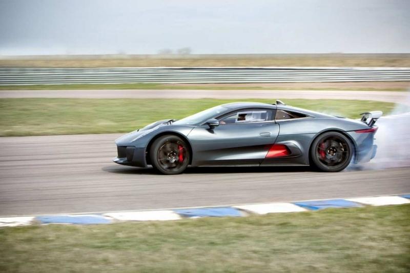 Aufgepasst 007: der Jaguar C-X75 ist 354 km/h schnell