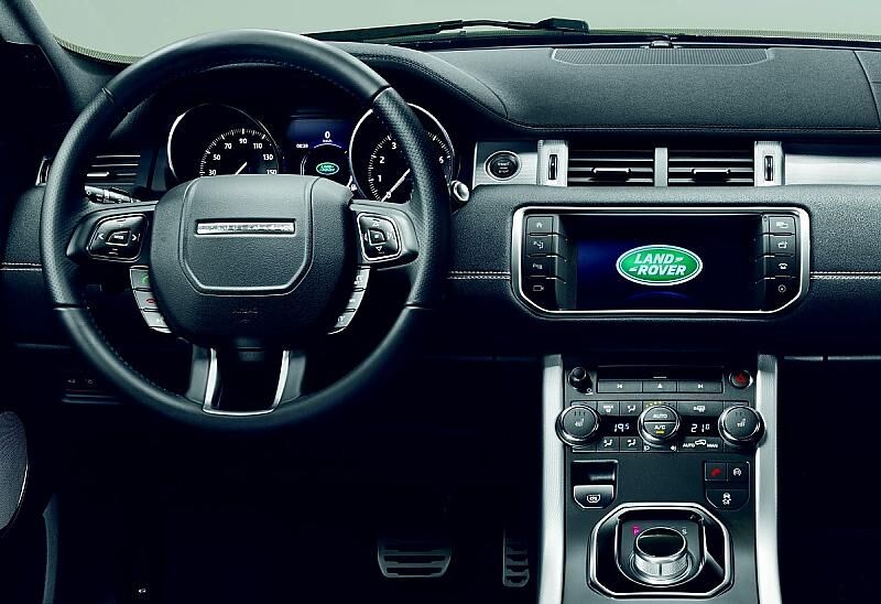 Das Cockpit des Range Rover Evoque 2016