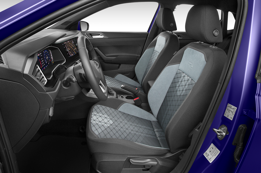 Volkswagen Polo (Baujahr 2022) R-Line 5 Türen Vordersitze