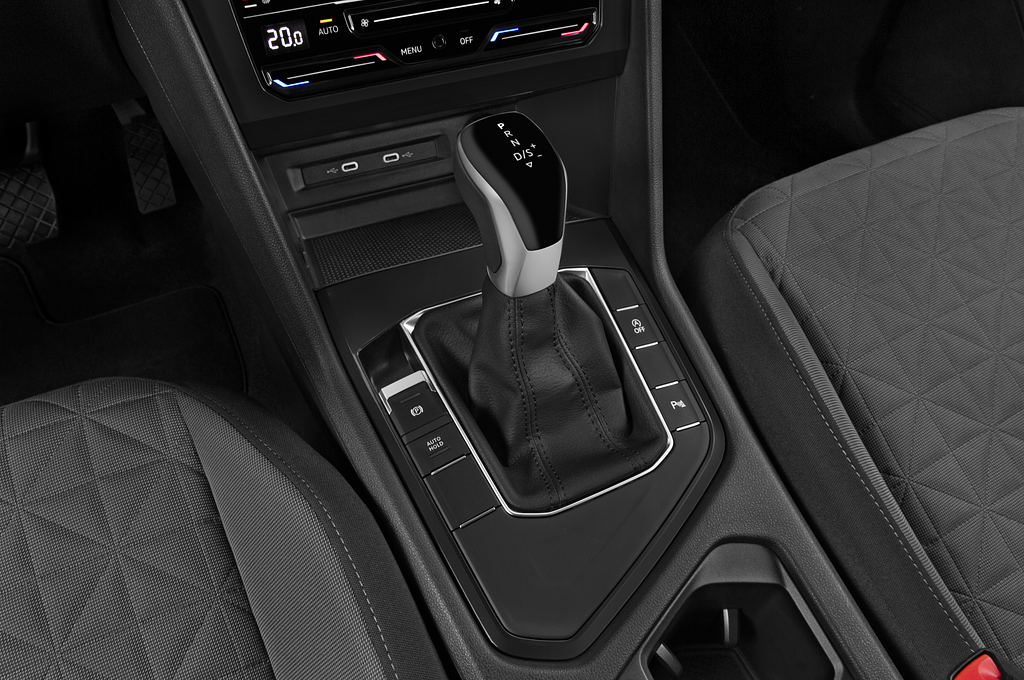 Volkswagen Tiguan (Baujahr 2021) Elegance 5 Türen Schalthebel