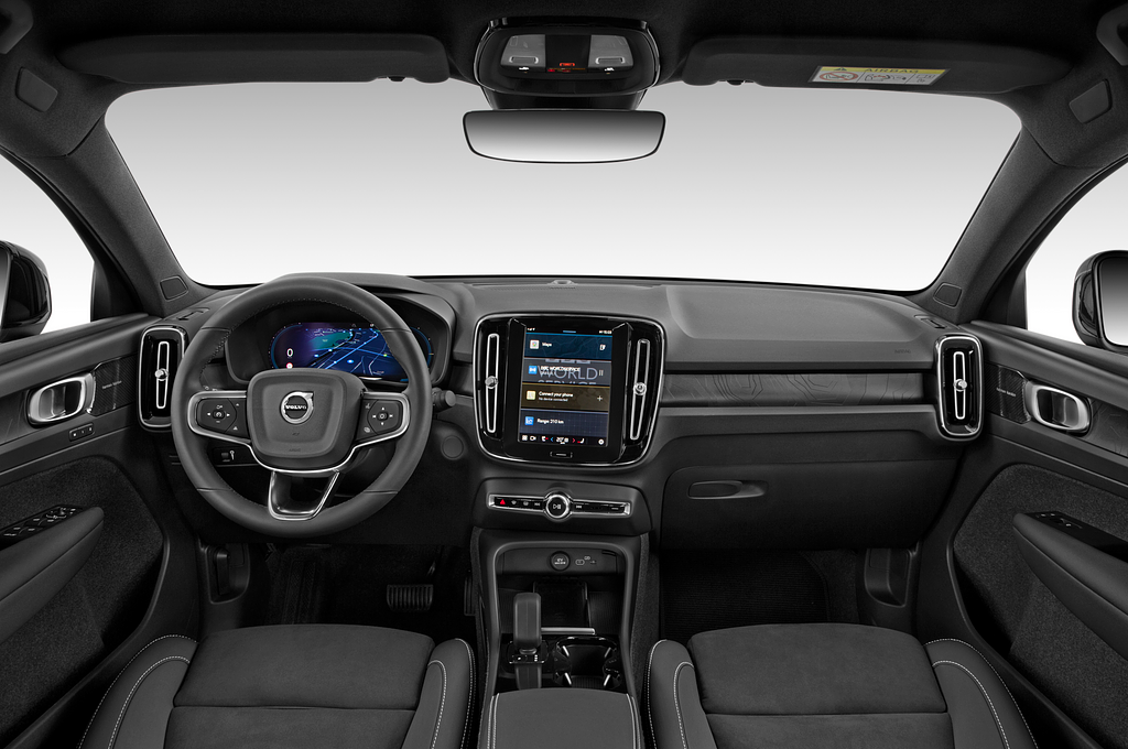 Volvo C40 Recharge (Baujahr 2022) Ultimate 5 Türen Cockpit und Innenraum