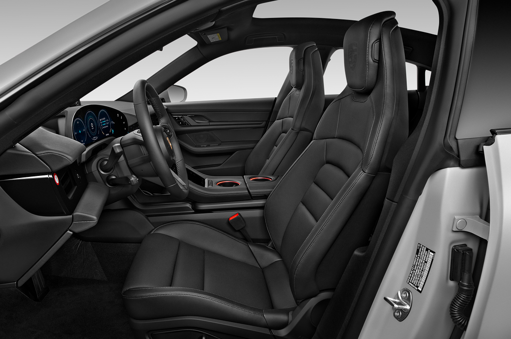 Porsche Taycan (Baujahr 2021) 4S 4 Türen Vordersitze