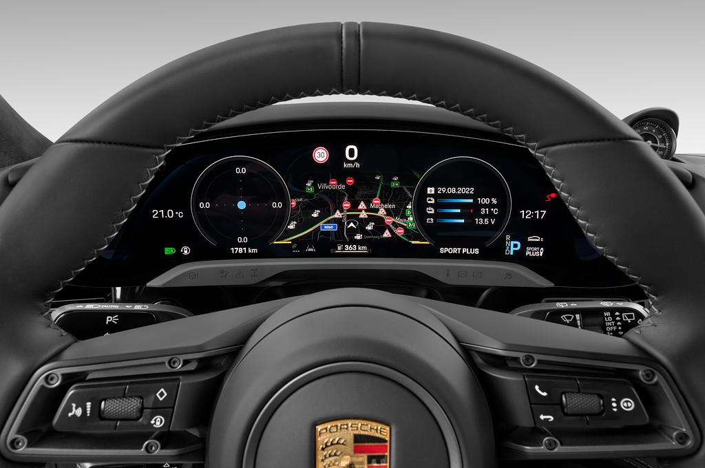 Porsche Taycan (Baujahr 2022) 4S Cross Turismo 5 Türen Tacho und Fahrerinstrumente