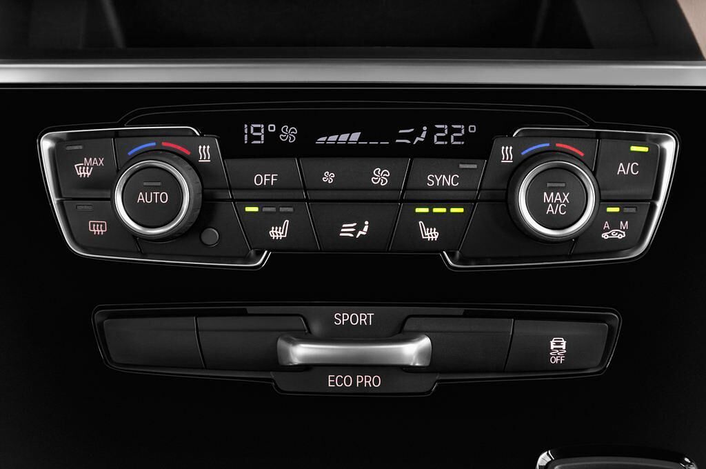 BMW 2 Series Gran Tourer (Baujahr 2015) Luxury Line 5 Türen Temperatur und Klimaanlage