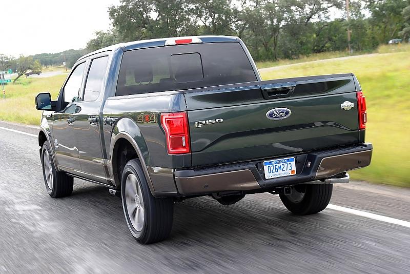 Die Heckansicht des Ford F-150