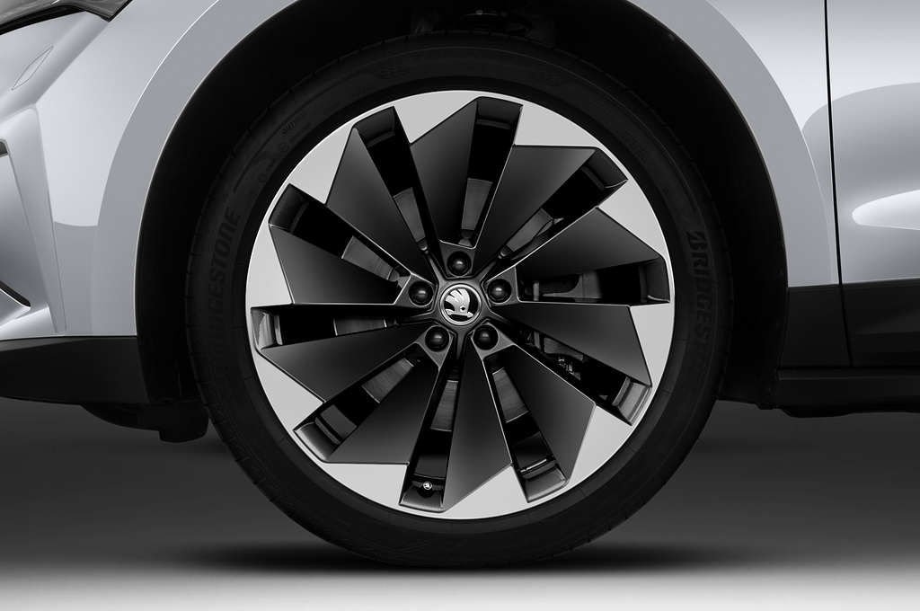 Skoda Enyaq iV (Baujahr 2021) 80 5 Türen Reifen und Felge