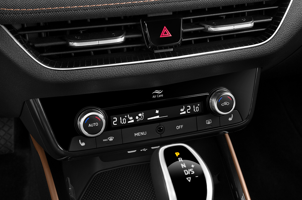 Skoda Fabia (Baujahr 2022) Style 5 Türen Temperatur und Klimaanlage