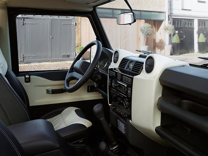 Land Rover Defender Autobiography