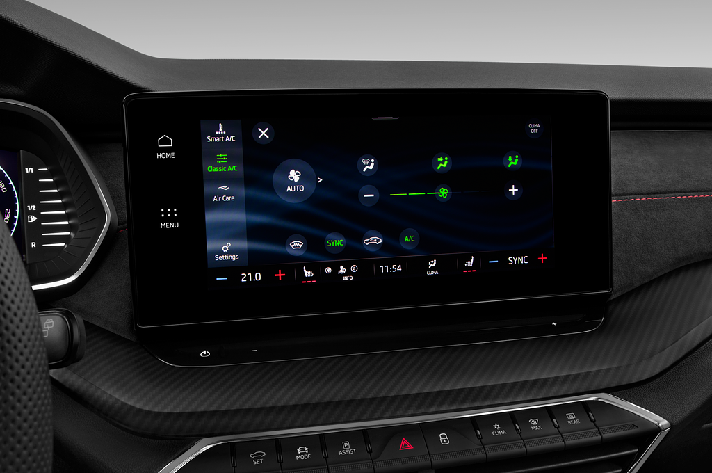 Skoda Octavia Combi iV (Baujahr 2021) RS 5 Türen Temperatur und Klimaanlage