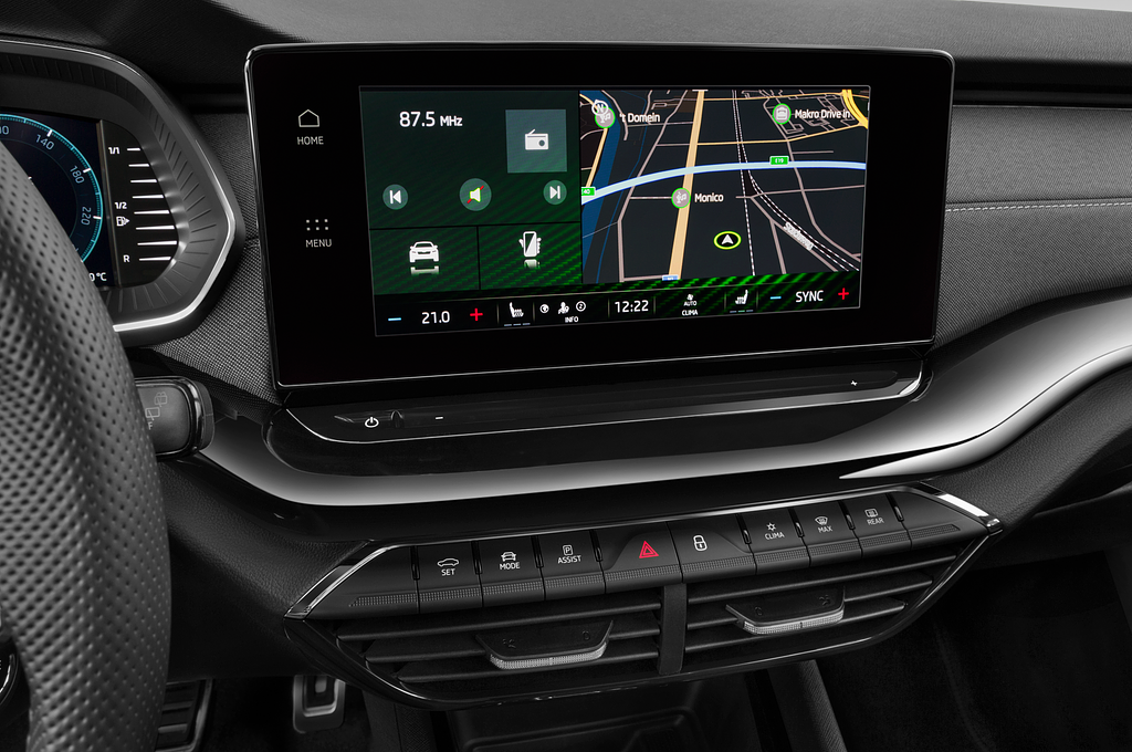 Skoda Octavia Combi iV (Baujahr 2023) SportLine 5 Türen Mittelkonsole